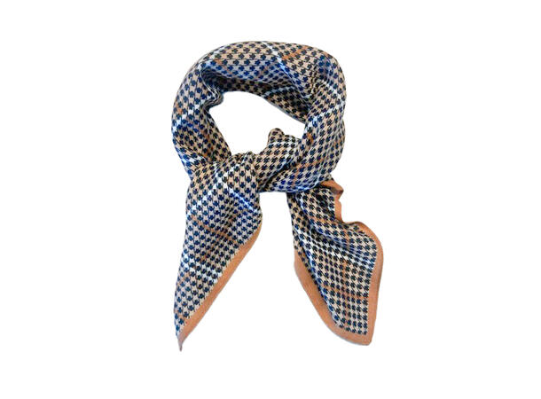 Skjerf klassisk 65x65 Kamel 