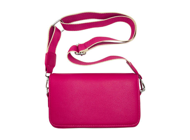 Håndveske m/bred skulderrem m/sølv tilbehør fuksia 