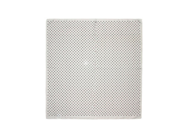 Skjerf m/prikker 65x65 offwhite* 