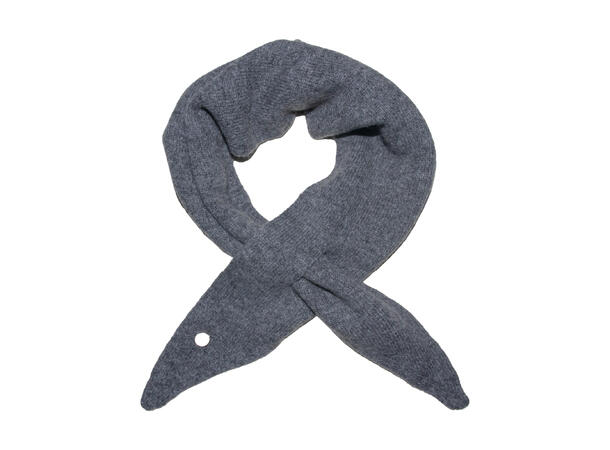 Skjerf triangel m/knyting grå 26x85 Høst26 