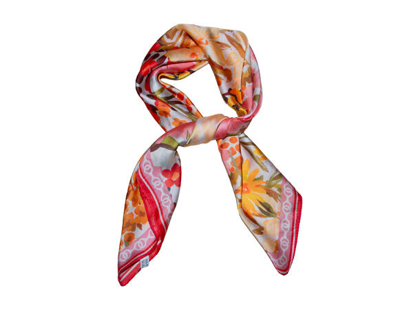 Skjerf blomstert 70x70 rosa 