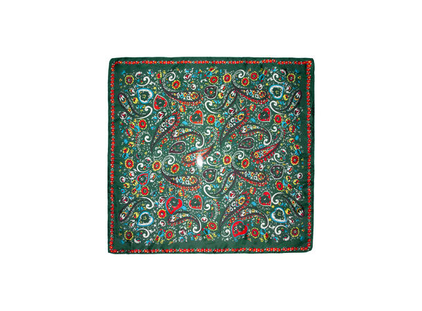Skjerf "bunad-look" 70x70 grønn 