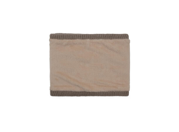 Dame hals m/delikat mønster natur Høst 