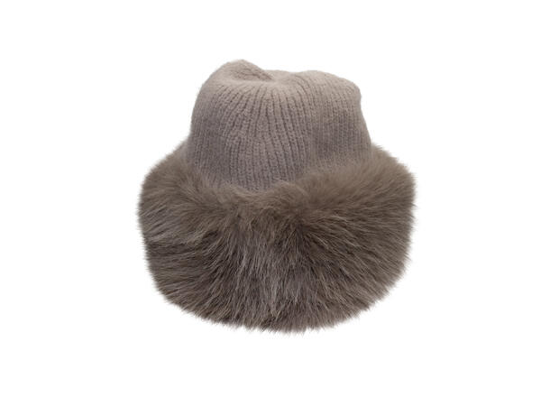 Lue m/stor pels kant beige Høst26 